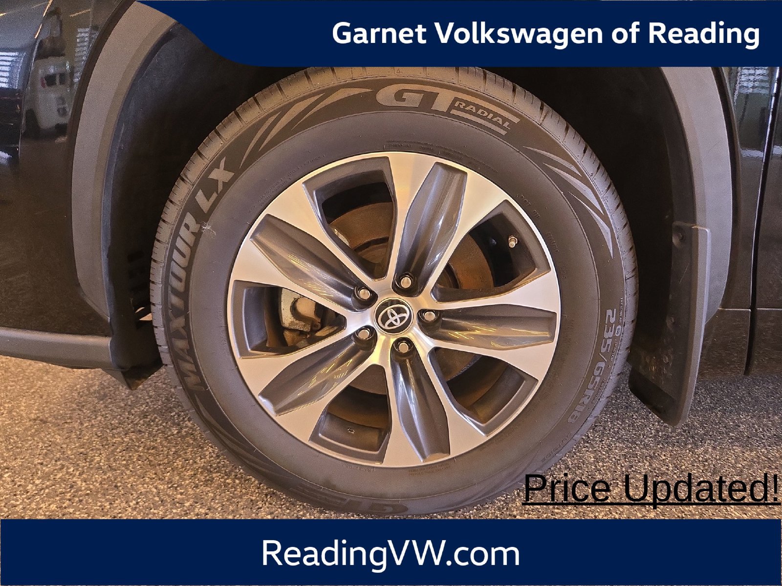 Used 2022 Toyota Highlander XLE AWD/4WD image 29