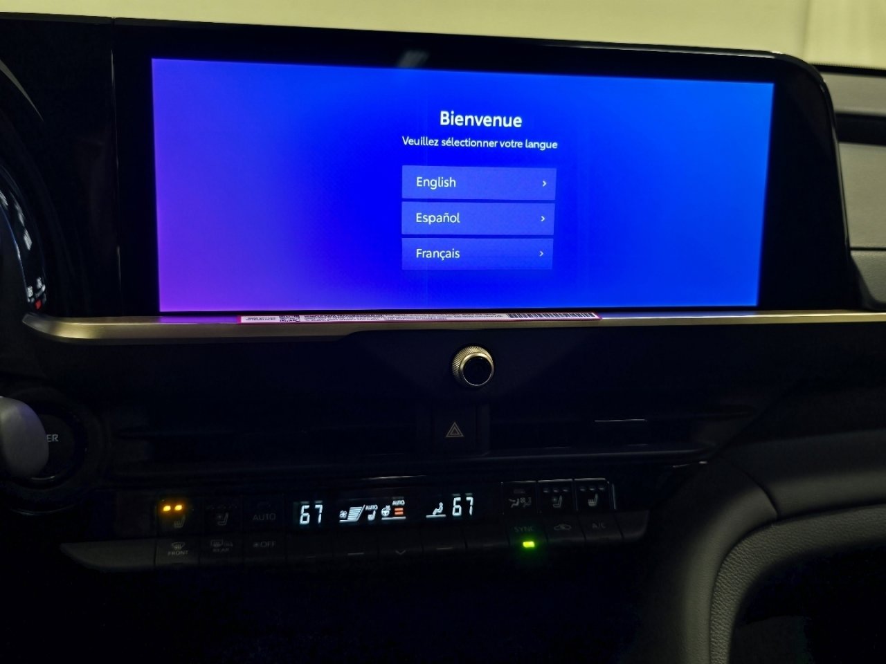 New 2025 Toyota Crown Signia image 30