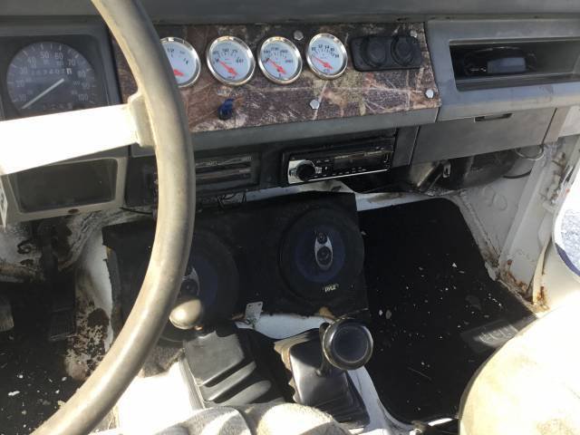 Used 1988 Jeep Wrangler S AWD/4WD image 15