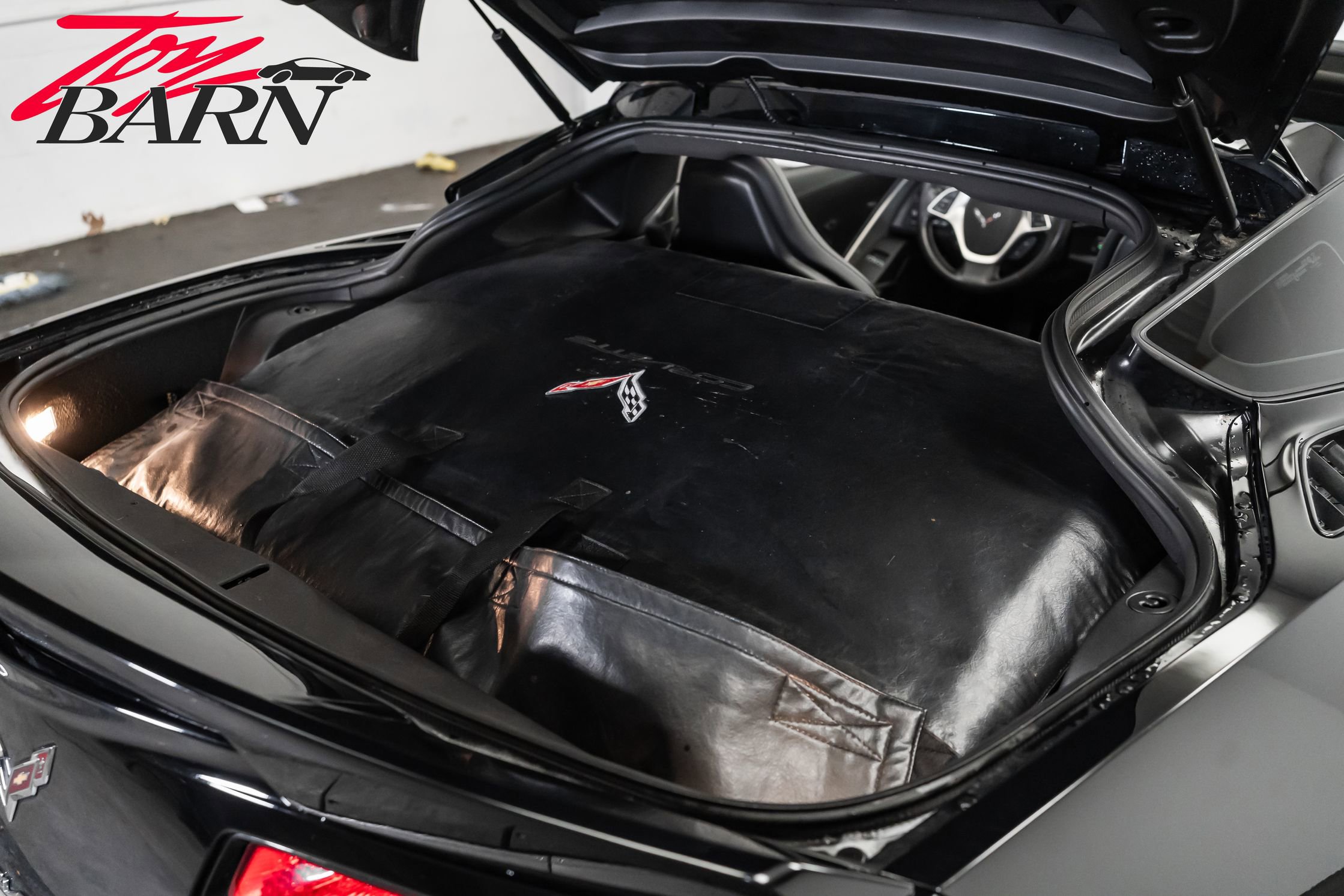 Used 2014 Chevrolet Corvette Z51 w/ 2LT Preferred Equipment Group image 53