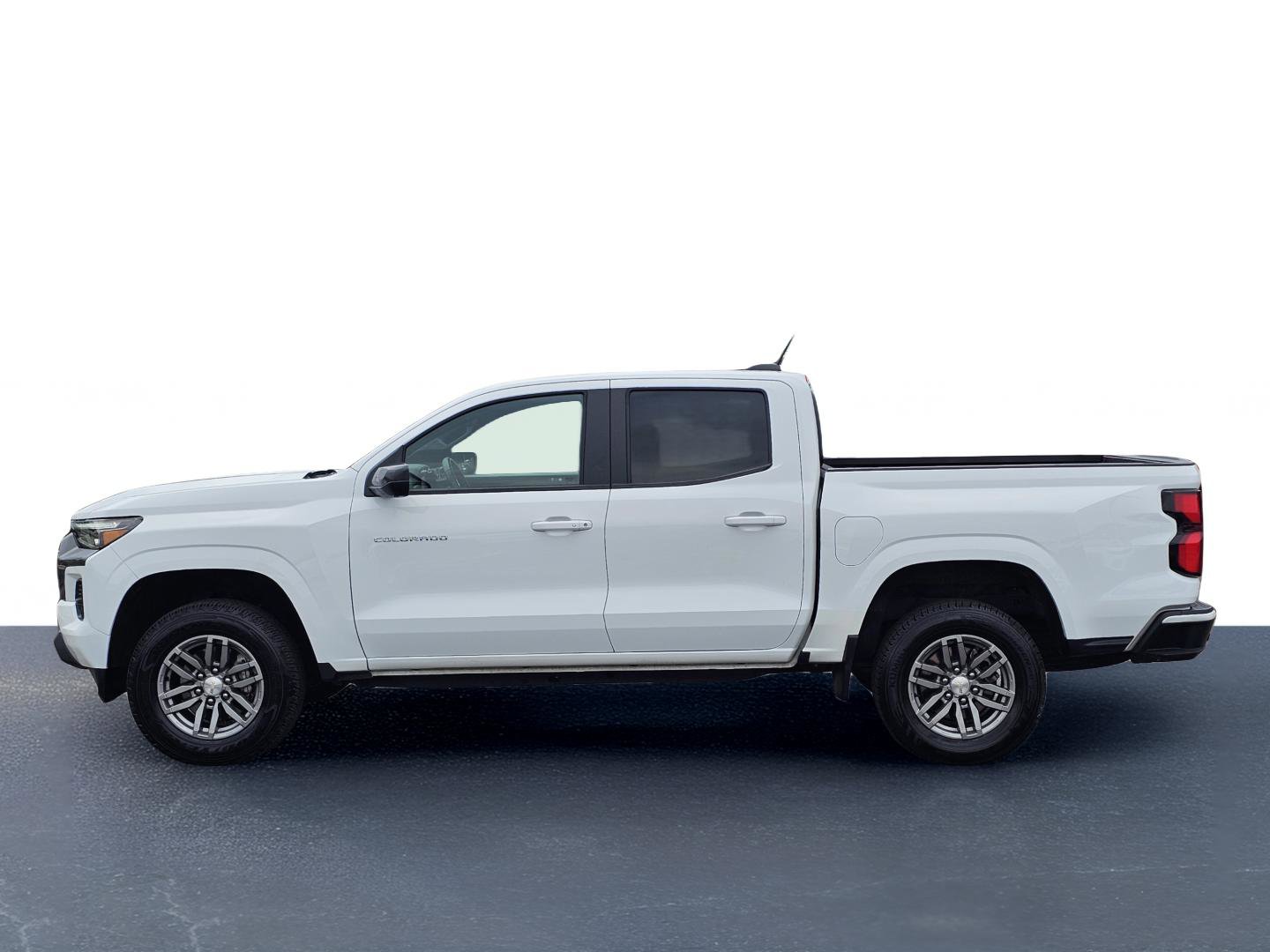 Used 2024 Chevrolet Colorado LT w/ LT Convenience Package III RWD image 13