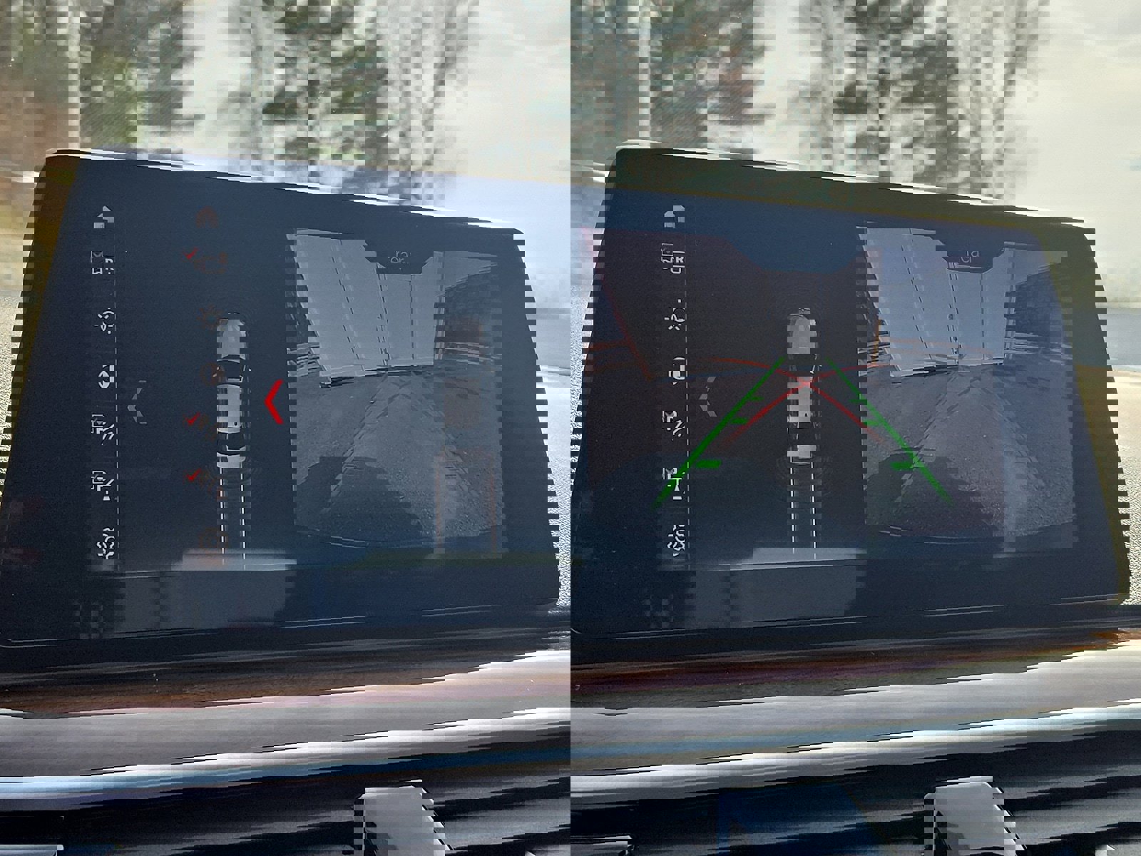 Used 2019 BMW 540i xDrive image 18