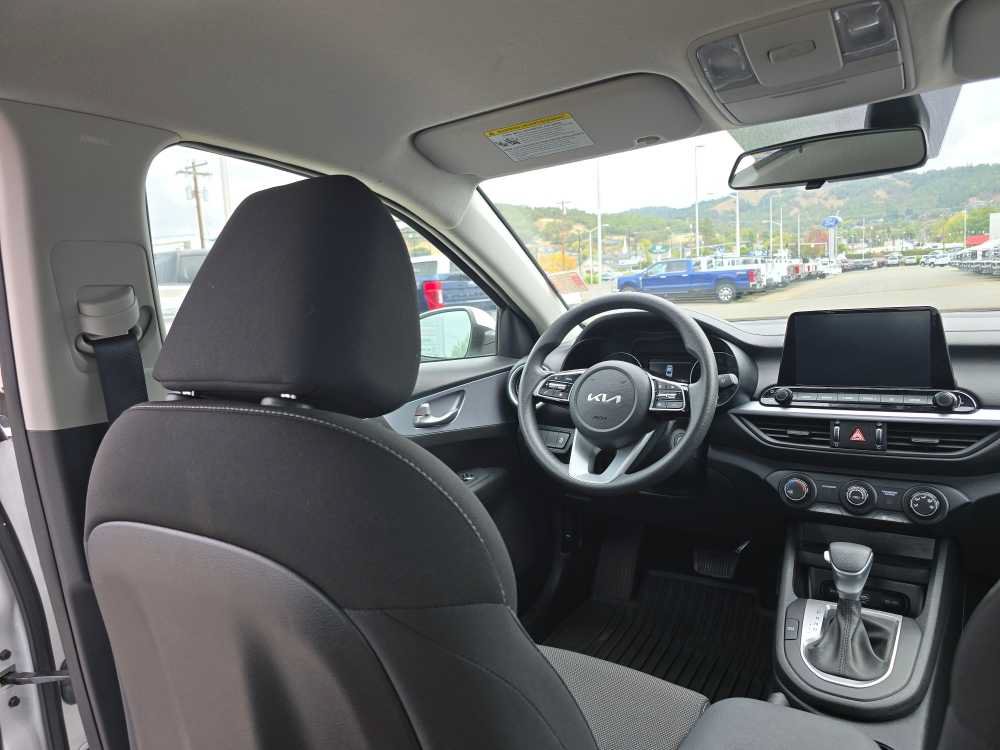Used 2023 Kia Forte LXS FWD image 10