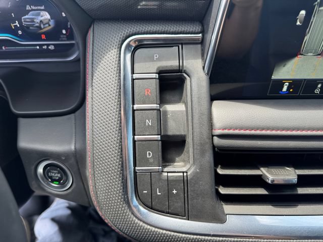 Certified 2024 Chevrolet Suburban RST w/ Luxury Package RWD image 18