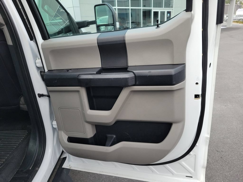 Used 2019 Ford F550 2WD Crew Cab Super Duty w/ Power Equipment Group image 29