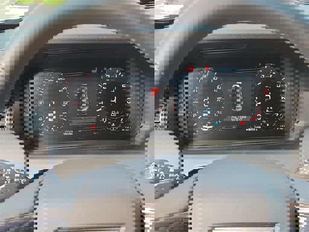 Used 2024 Land Rover Discovery Sport S image 26