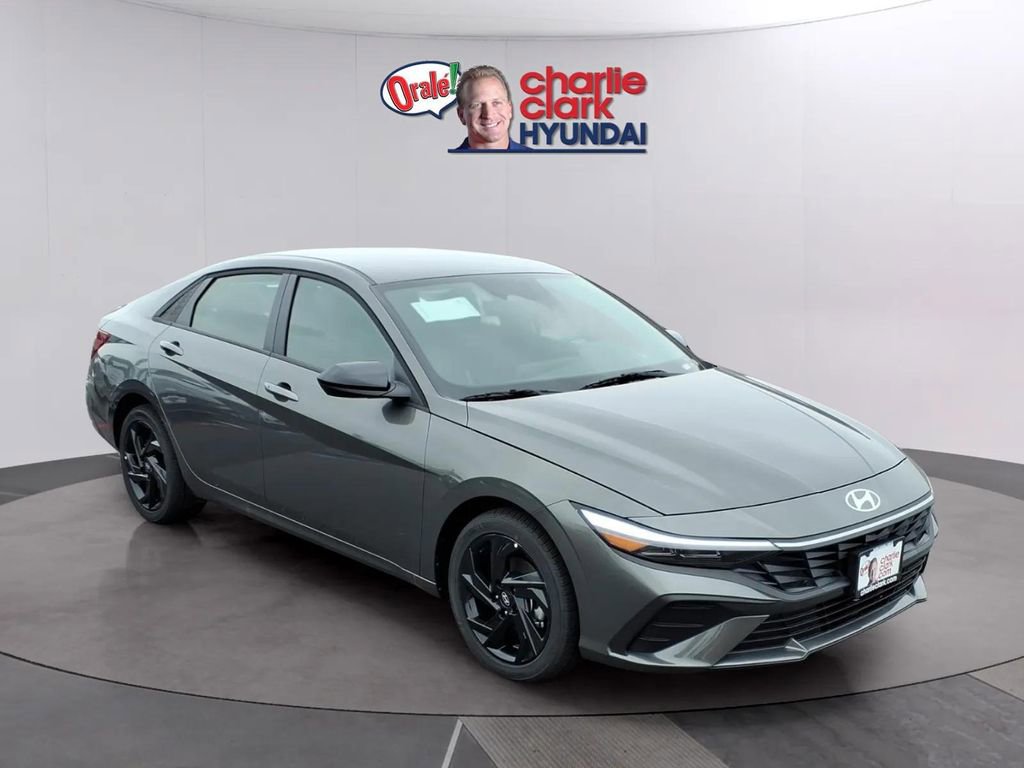 New 2026 Hyundai Elantra Sport w/ Cargo Package FWD image 7
