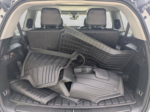 Used 2022 Jeep Grand Cherokee L Limited AWD/4WD image 6