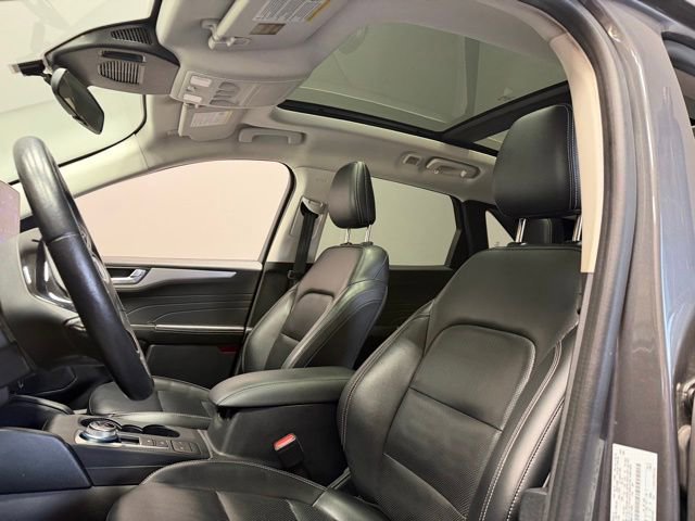 Used 2021 Ford Escape SEL image 17
