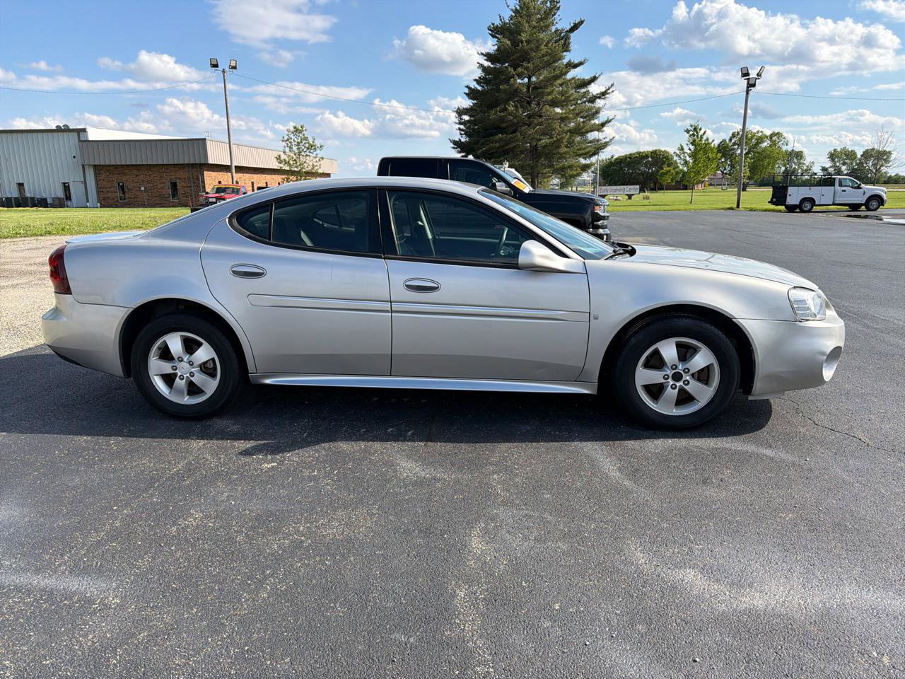Used 2008 Pontiac Grand Prix FWD image 7