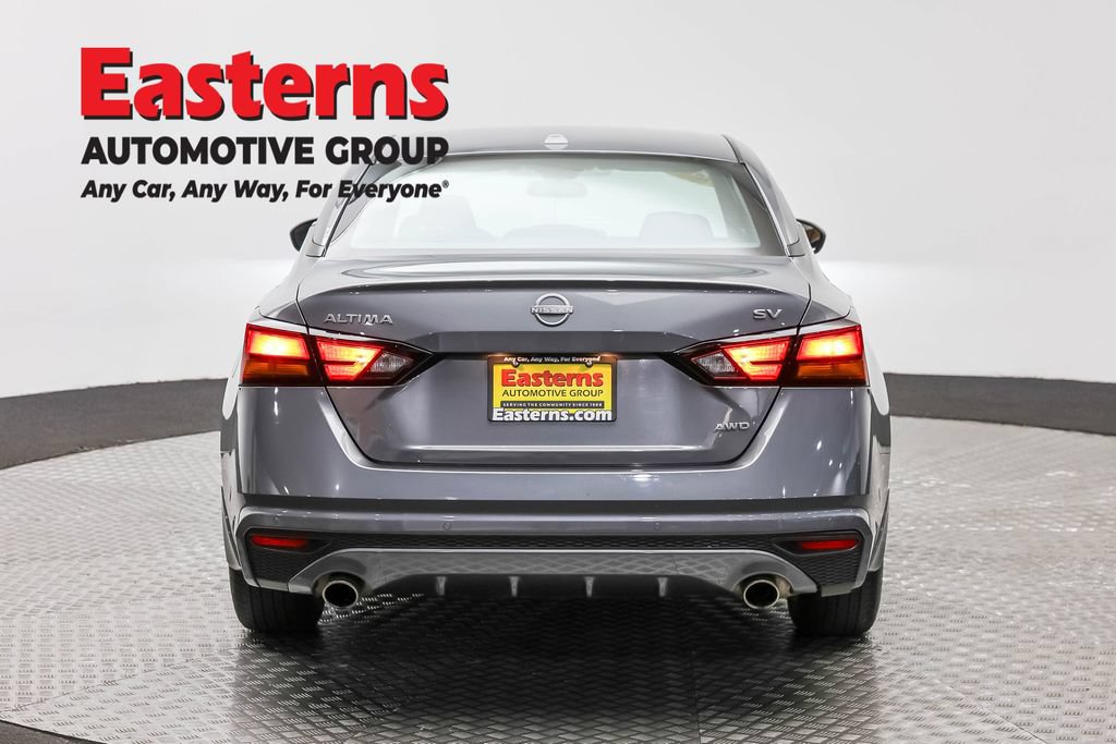 Used 2024 Nissan Altima 2.5 SV w/ SV Premium Package AWD/4WD image 6