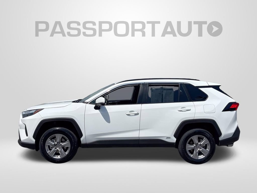 Used 2025 Toyota RAV4 LE AWD/4WD image 2