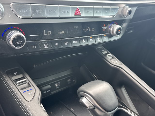 Certified 2024 Kia Telluride EX w/ EX Captain's Chair Package FWD image 37