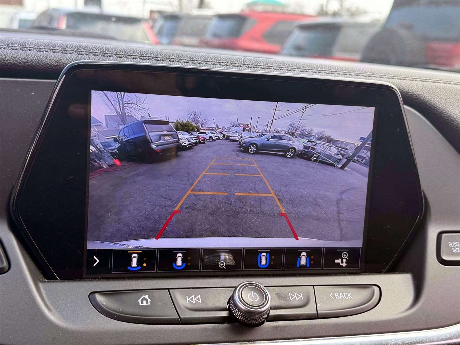 Used 2020 Chevrolet Blazer LT w/ Sound & Technology Package image 18