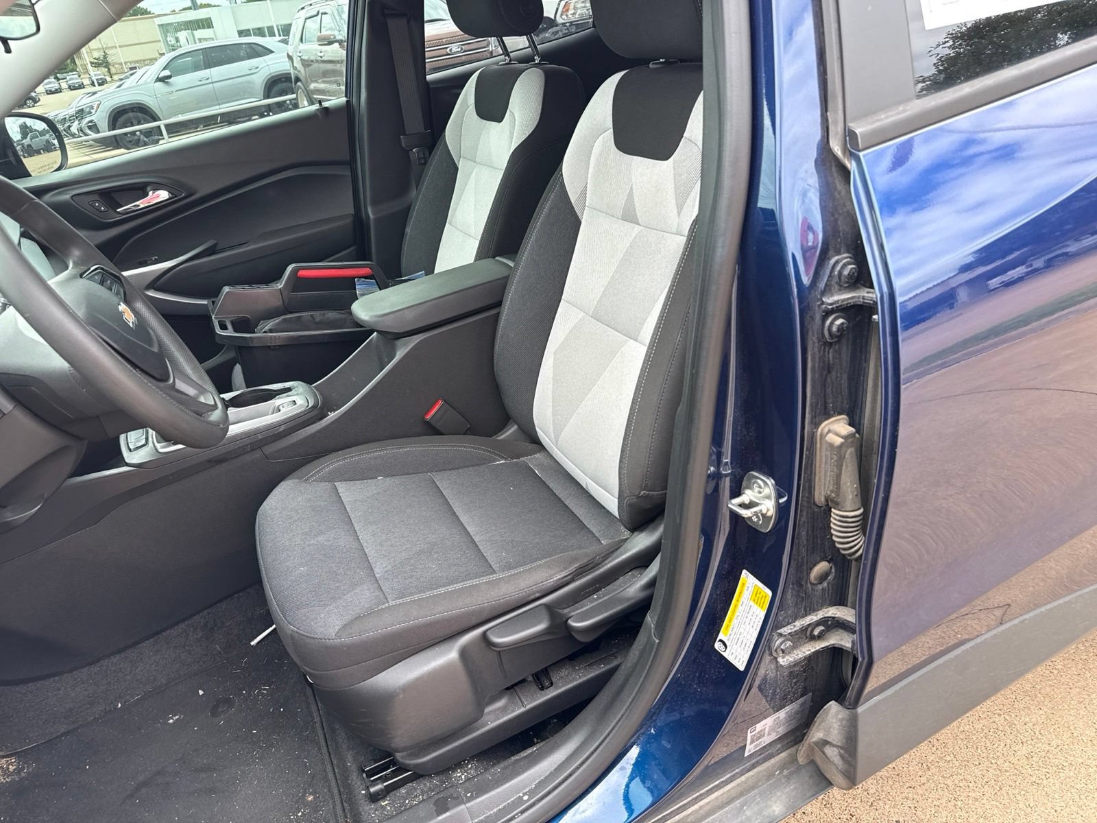 Used 2024 Chevrolet Trax LS FWD image 10