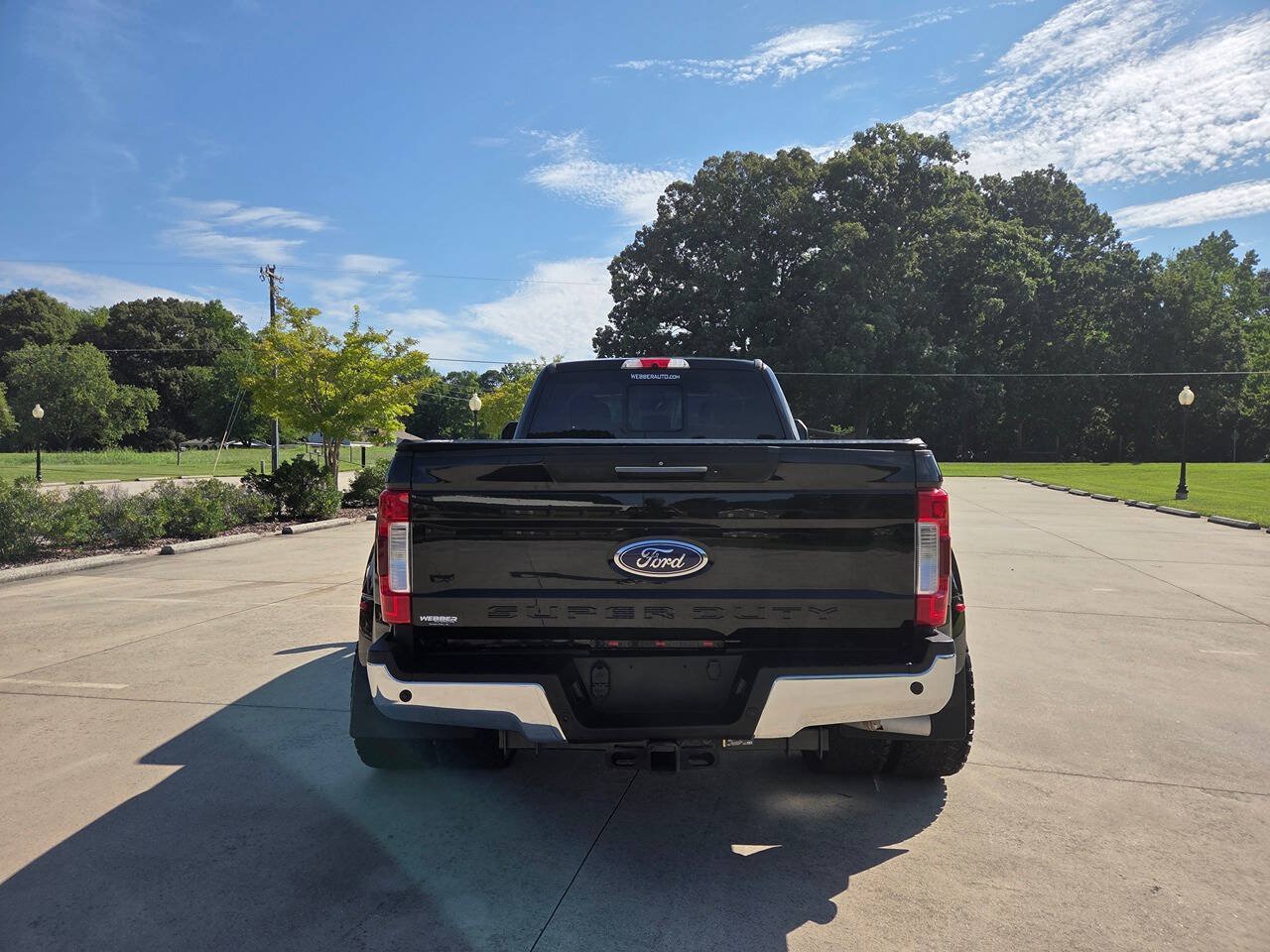 Used 2017 Ford F350 Lariat w/ Lariat Ultimate Package AWD/4WD image 7