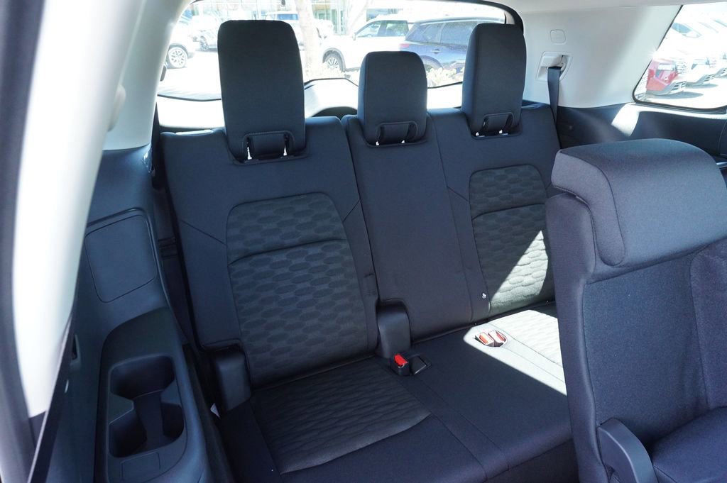 New 2025 Nissan Pathfinder SV image 10