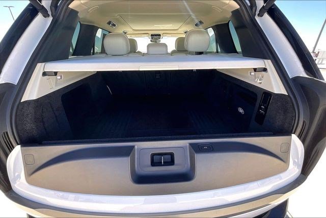 Used 2023 Land Rover Range Rover SE image 33