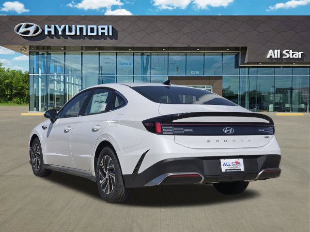 New 2026 Hyundai Sonata Blue FWD image 8