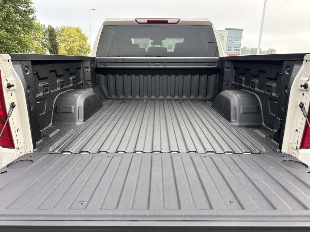 New 2026 Chevrolet Silverado 1500 Custom w/ Turbomax Blackout Package AWD/4WD image 11