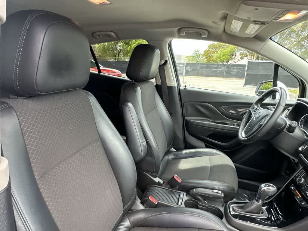 Used 2020 Buick Encore Preferred FWD image 27