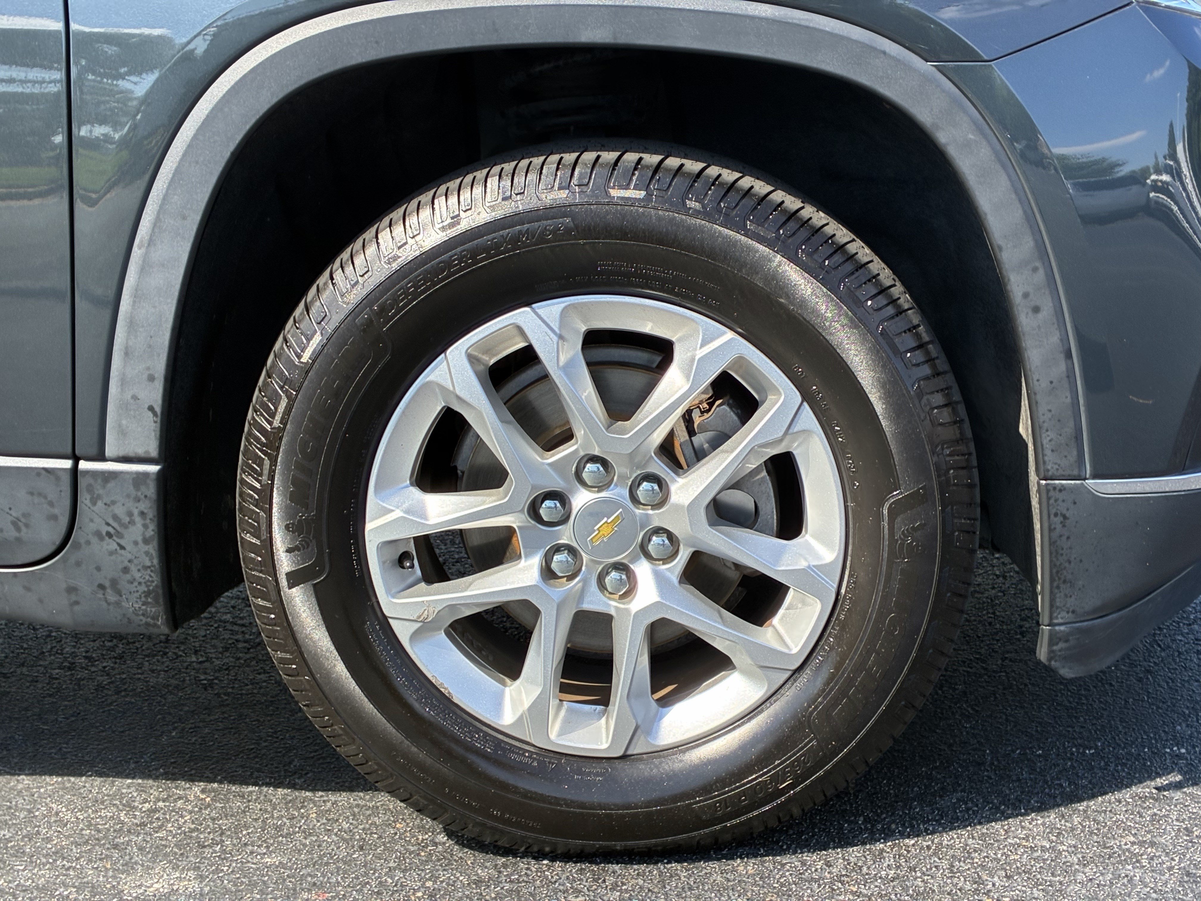Used 2019 Chevrolet Traverse LT FWD image 6
