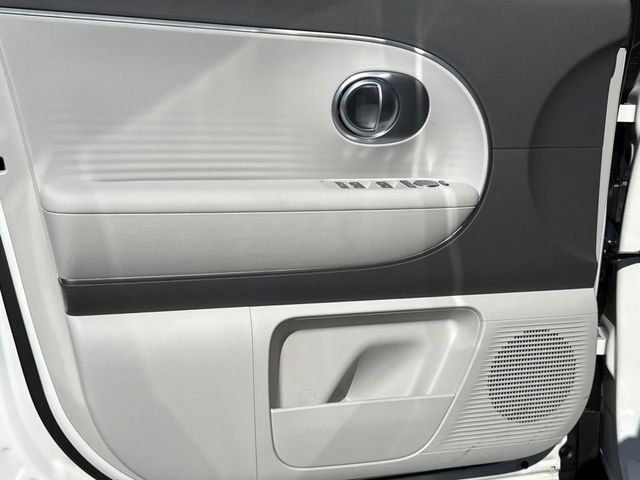 New 2026 Hyundai Ioniq 9 SE AWD/4WD image 10