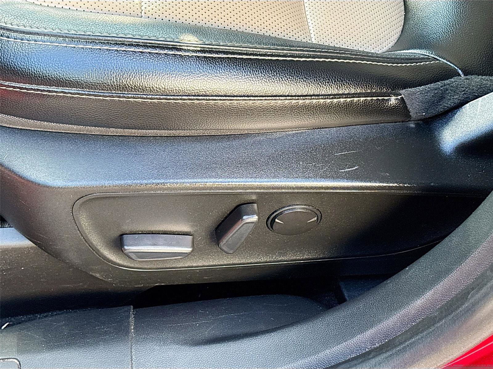 Used 2022 Ford Escape Titanium w/ Titanium Elite Package image 21