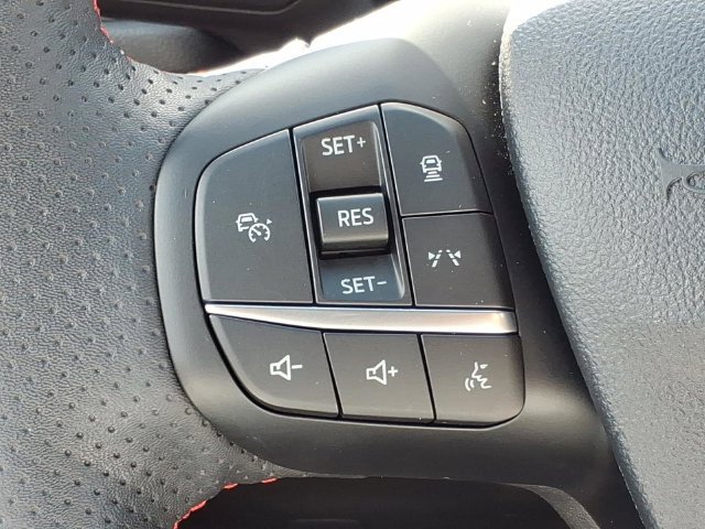 Used 2024 Ford Escape ST-Line w/ Tech Pack #1 AWD/4WD image 26