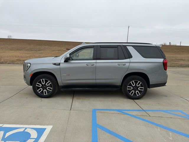 Used 2024 GMC Yukon AT4 w/ Technology Package image 6