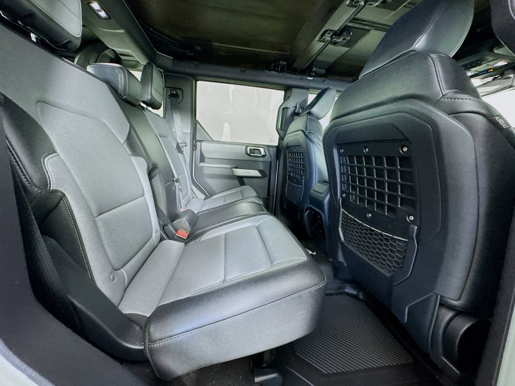 Used 2023 Ford Bronco Everglades image 27