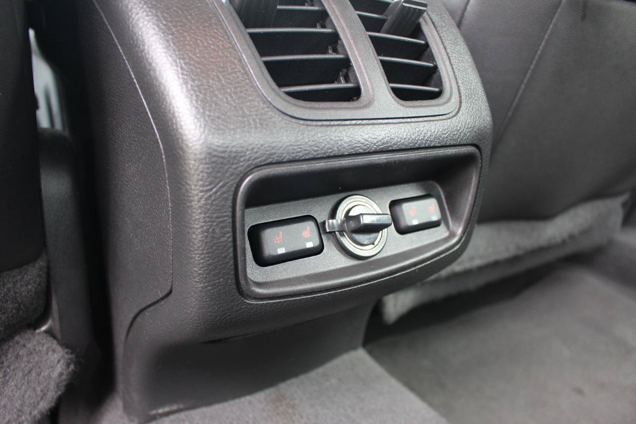 Used 2019 Ford Taurus Limited FWD image 34