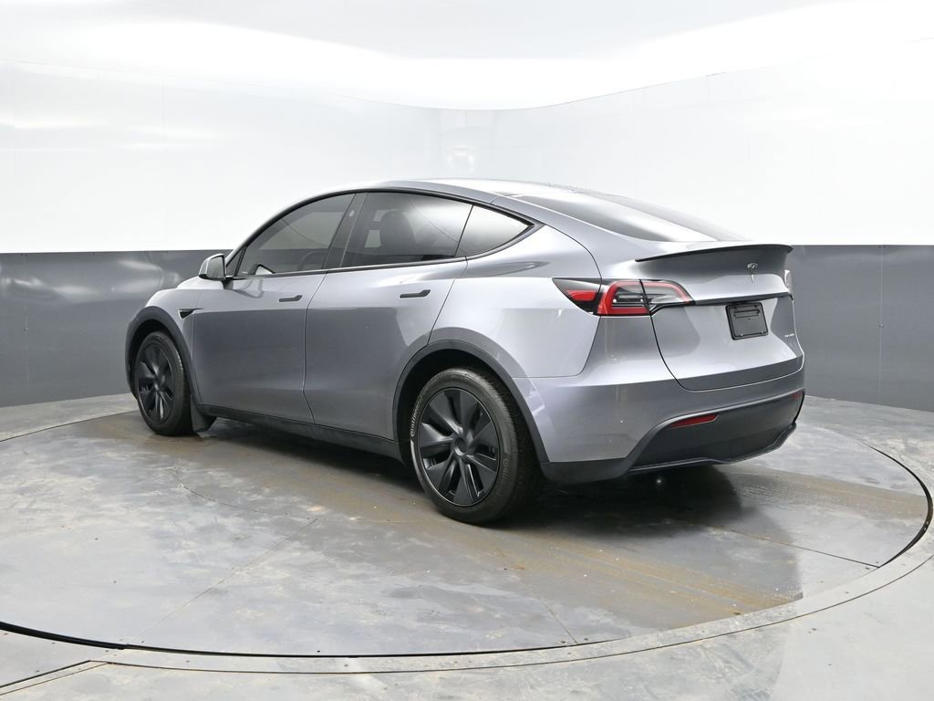 Used 2025 Tesla Model Y Long Range image 5