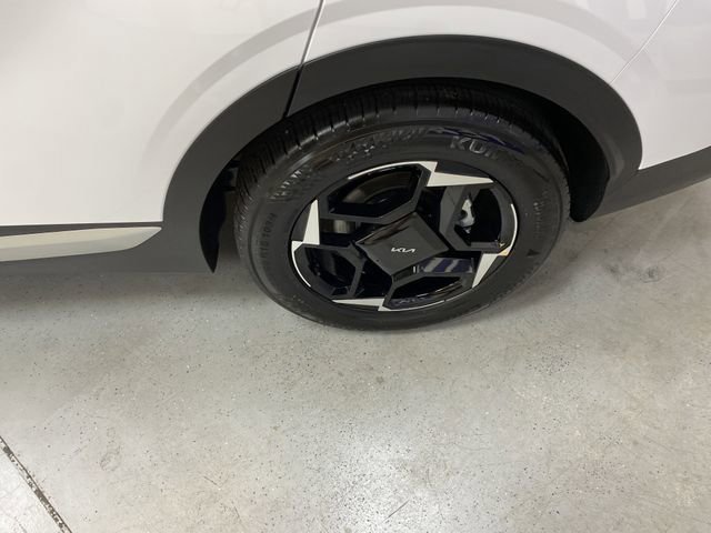 Used 2026 Kia Sportage EX image 12