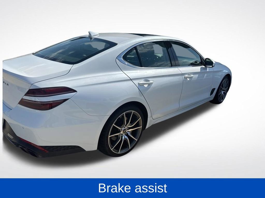 Used 2022 Genesis G70 2.0T w/ Prestige Package RWD image 7