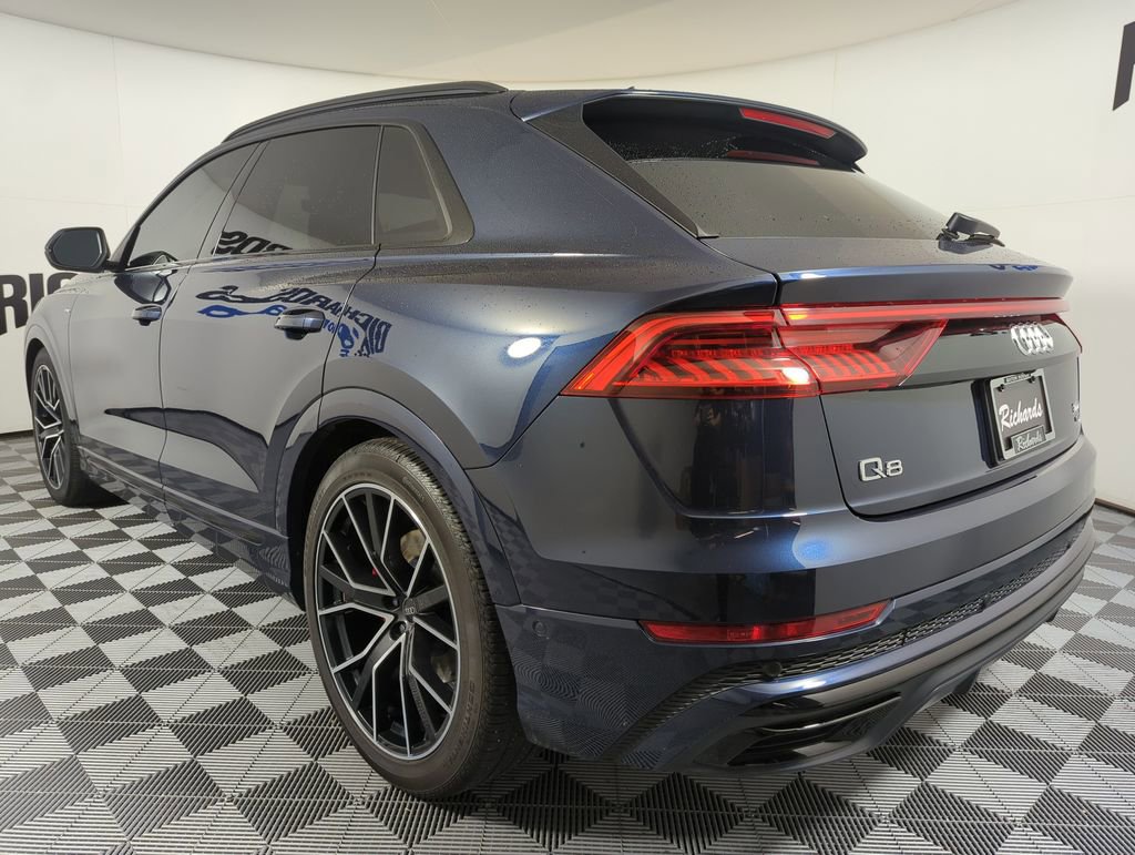 Used 2023 Audi Q8 Prestige w/ Prestige Package image 2