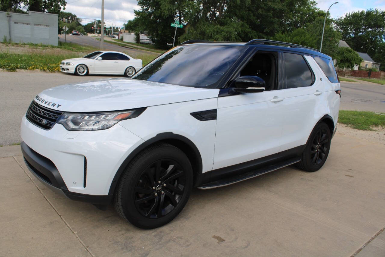 Used 2019 Land Rover Discovery SE AWD/4WD image 4