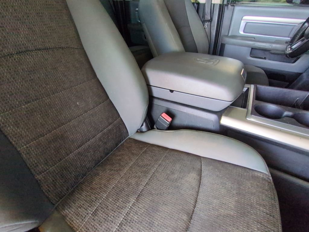 Used 2015 RAM 2500 Big Horn image 24