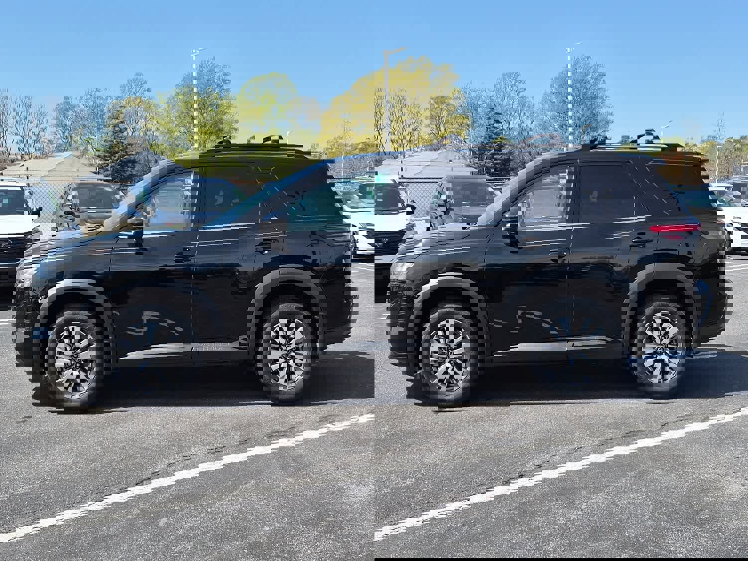 New 2026 Nissan Pathfinder SL image 5