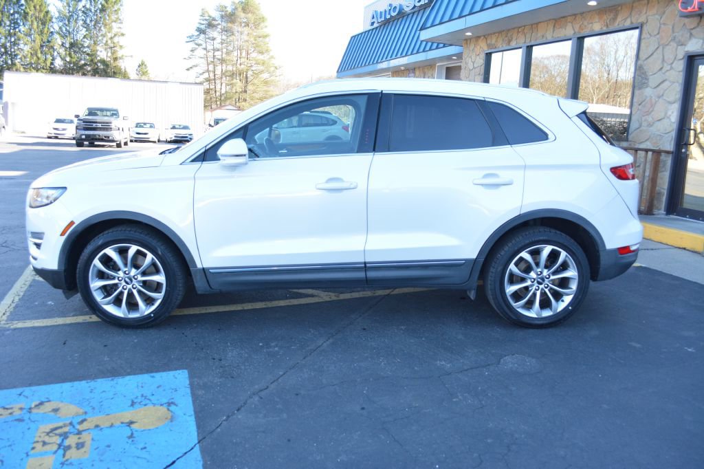 Used 2019 Lincoln MKC Select w/ Select Plus Package AWD/4WD image 5