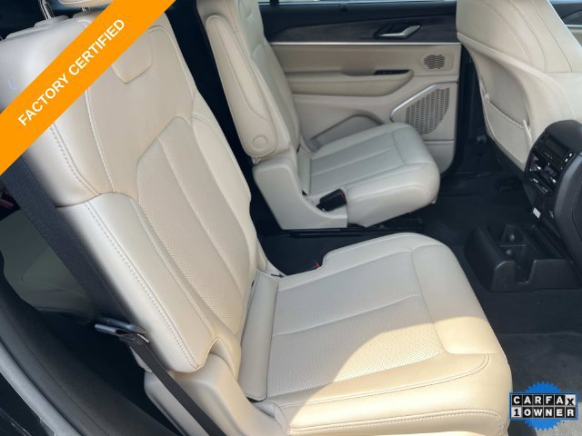 Certified 2025 Jeep Grand Cherokee L Limited w/ Luxury Tech Group II AWD/4WD image 23