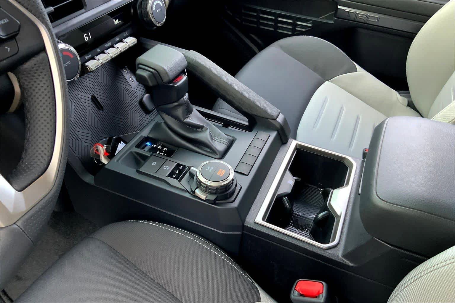 Used 2025 Toyota Tacoma TRD Sport AWD/4WD image 17