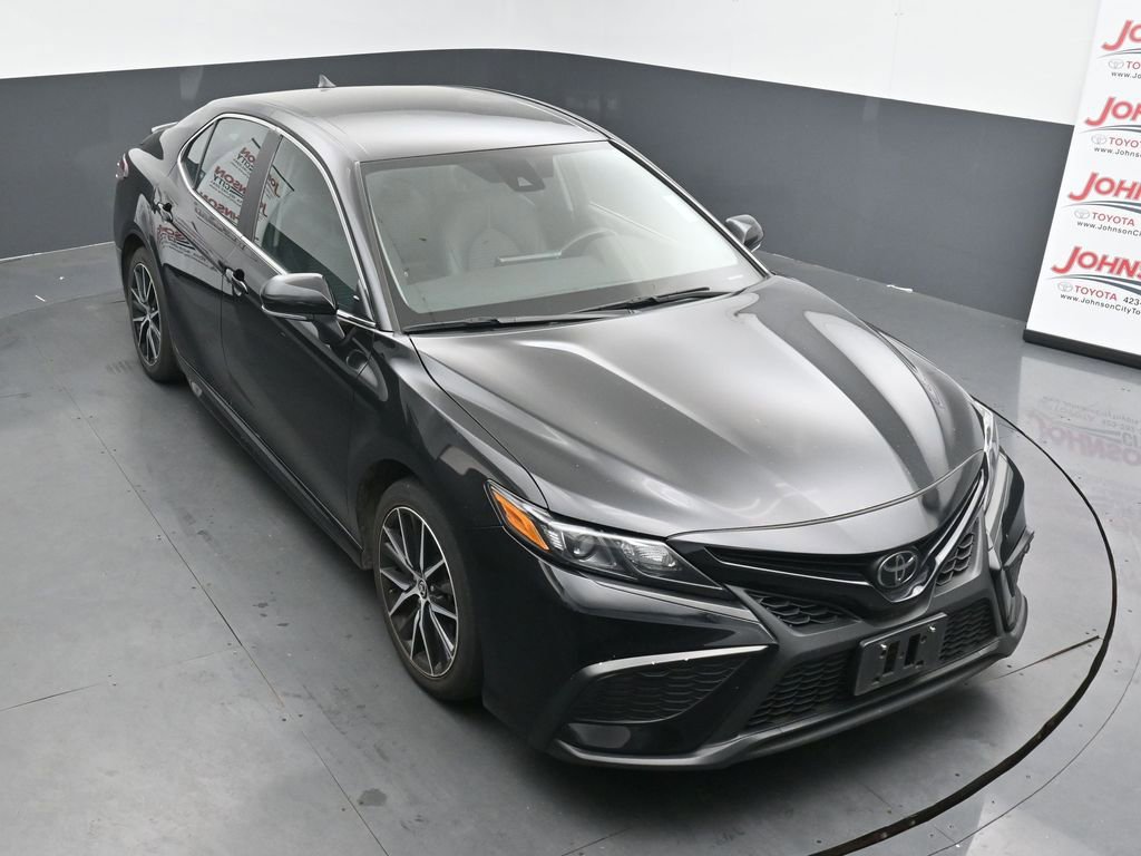 Used 2024 Toyota Camry SE FWD image 10
