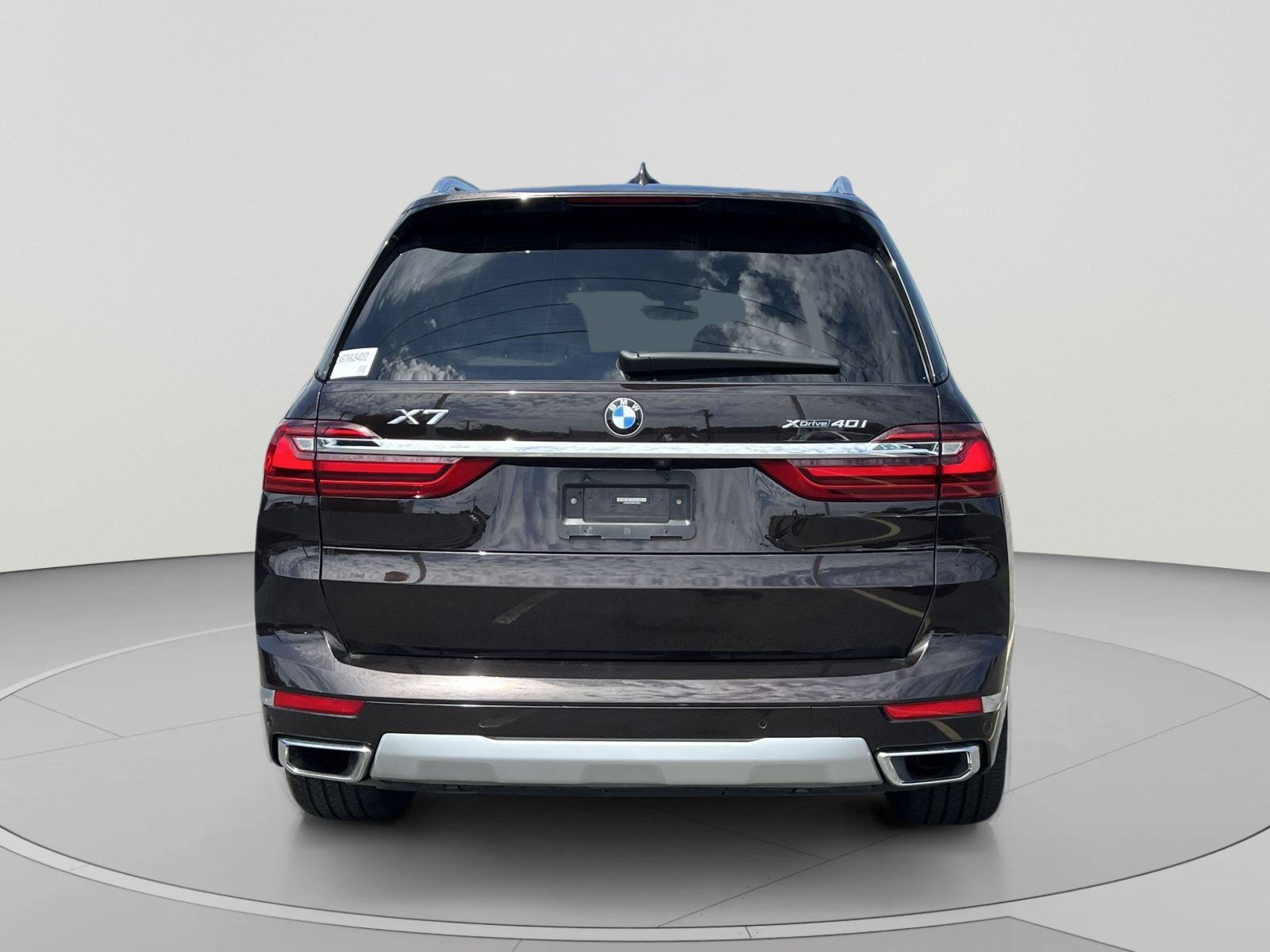 Used 2022 BMW X7 xDrive40i w/ Premium Package AWD/4WD image 4