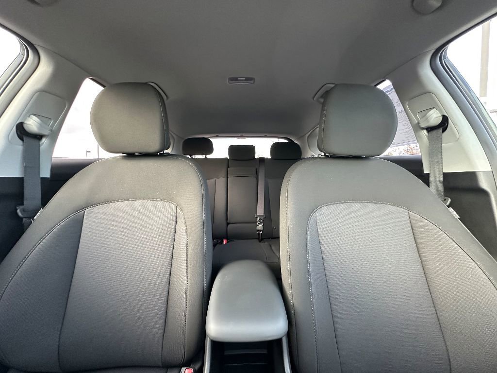 Used 2025 Hyundai Kona SEL image 9