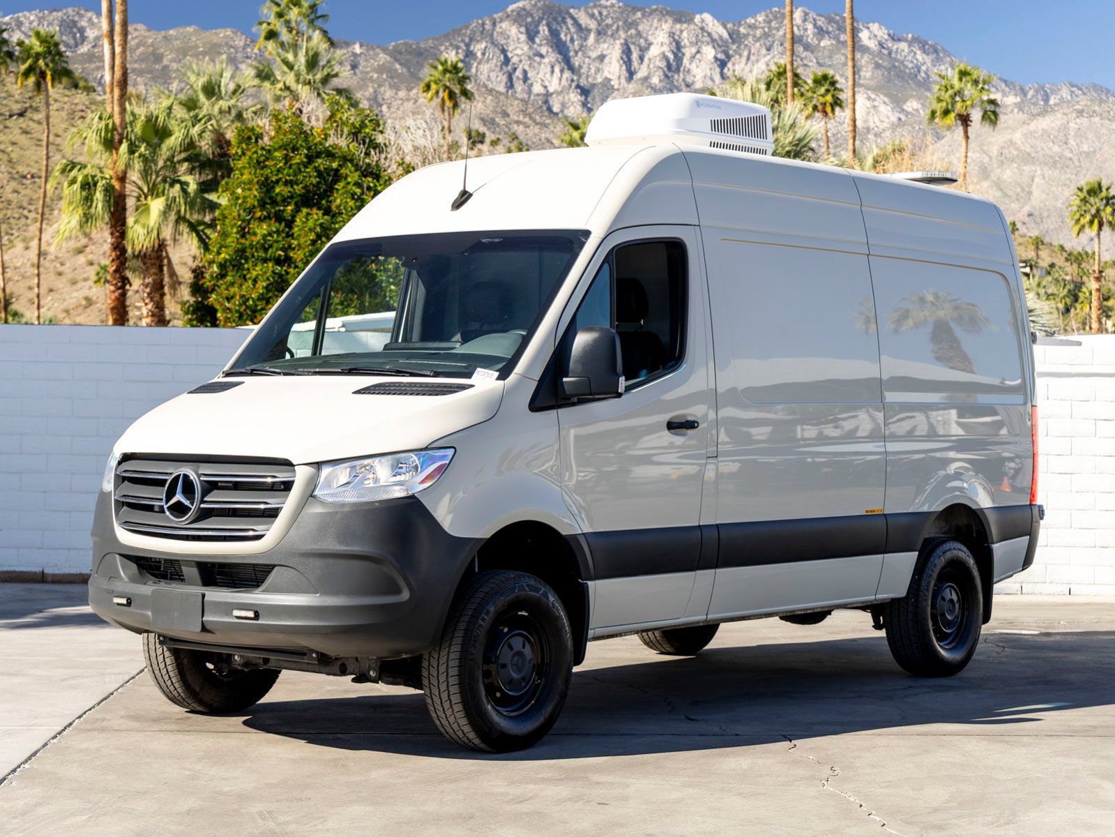 Used 2022 Mercedes-Benz Sprinter 2500 w/ Acoustic Package image 1