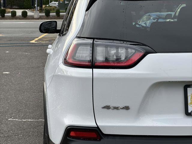 Used 2021 Jeep Cherokee Limited image 11