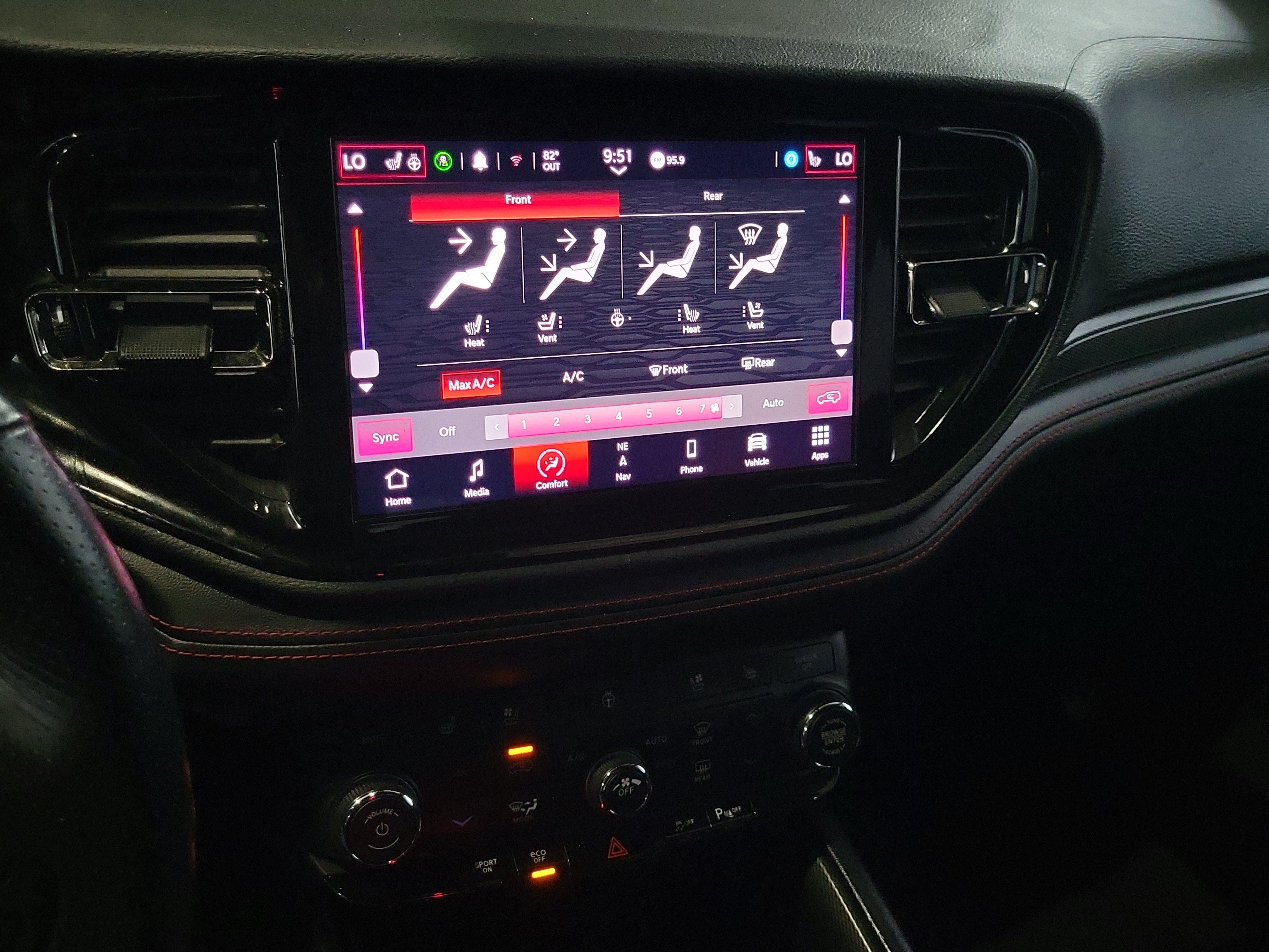 Certified 2024 Dodge Durango R/T AWD/4WD image 23