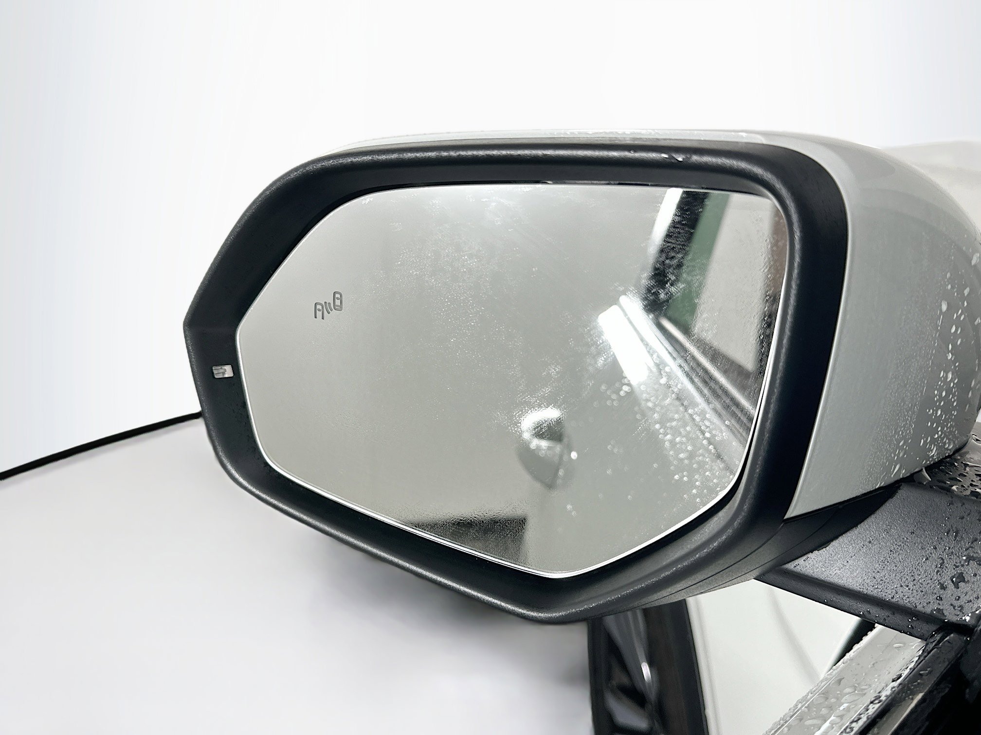 Used 2025 Volkswagen Atlas SE image 16