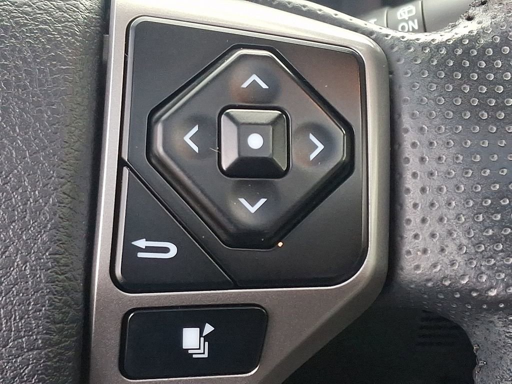 Used 2024 Toyota 4Runner SR5 Premium w/ Moonroof Package AWD/4WD image 24